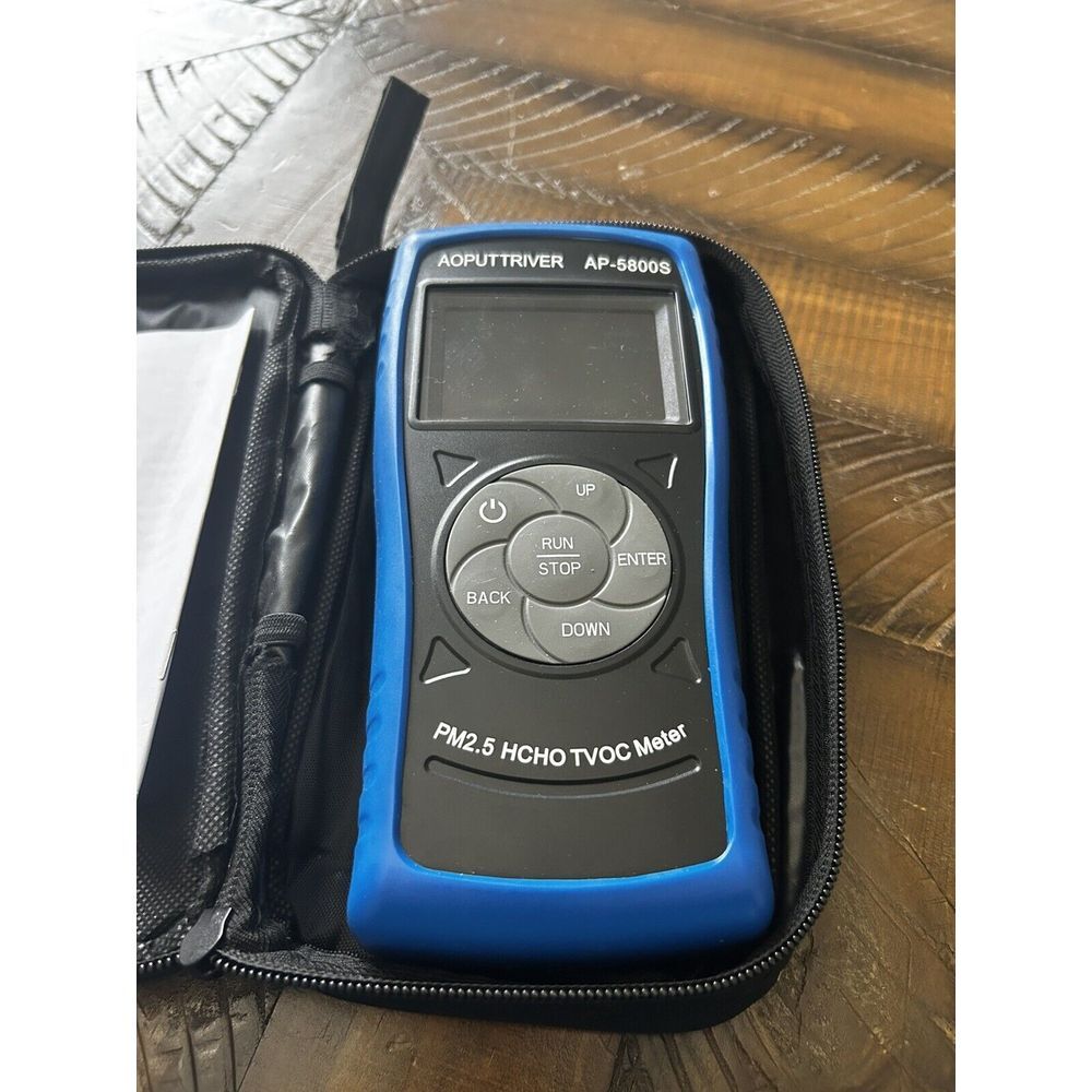 AOPUTTRIVER Gas‎ Monitor Detector With Backlight And Auto Power Off PM2.5 HCHO